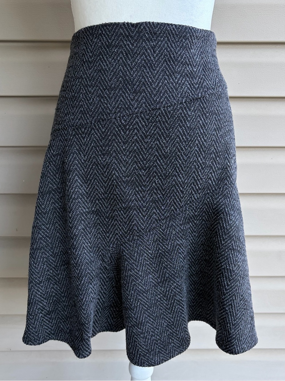•LOFT• Flared Charcoal Gray Herringbone Bias-Cut Skirt - Size XL